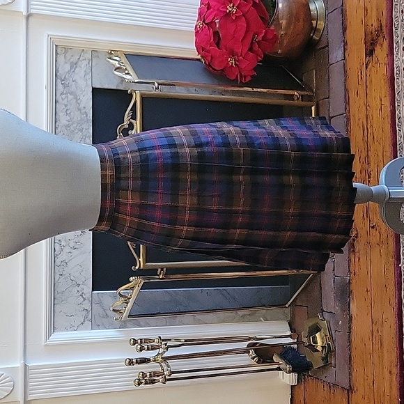 Vintage Tartan Wool Skirt - Picture 5 of 8